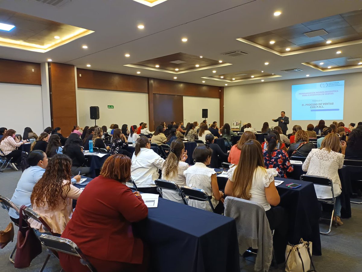 CANADEVIGto's tweet photo. CURSO DE VENTAS 🙋‍♀️

Ayer martes continuamos con nuestro curso de ventas dirigido para mujeres. No cabe duda que actualizar conocimientos y brindar herramientas son muy útiles hoy en día para el mundo de las ventas. 

#SoyCanadeviGto https://t.co/MWCcvldNBs