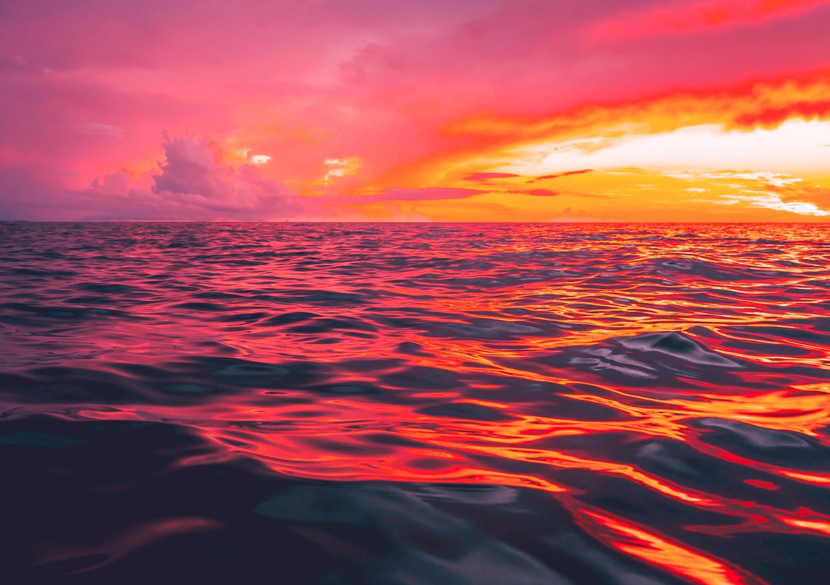 flames filled the sky.