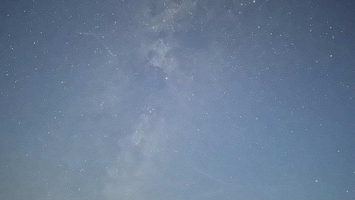 afkatm's tweet photo. Taken with my iPhone 

#stars #nightsky #cantsleep #milkyway #starphotography #clearsky #iphonography https://t.co/6NGG3IfWpz