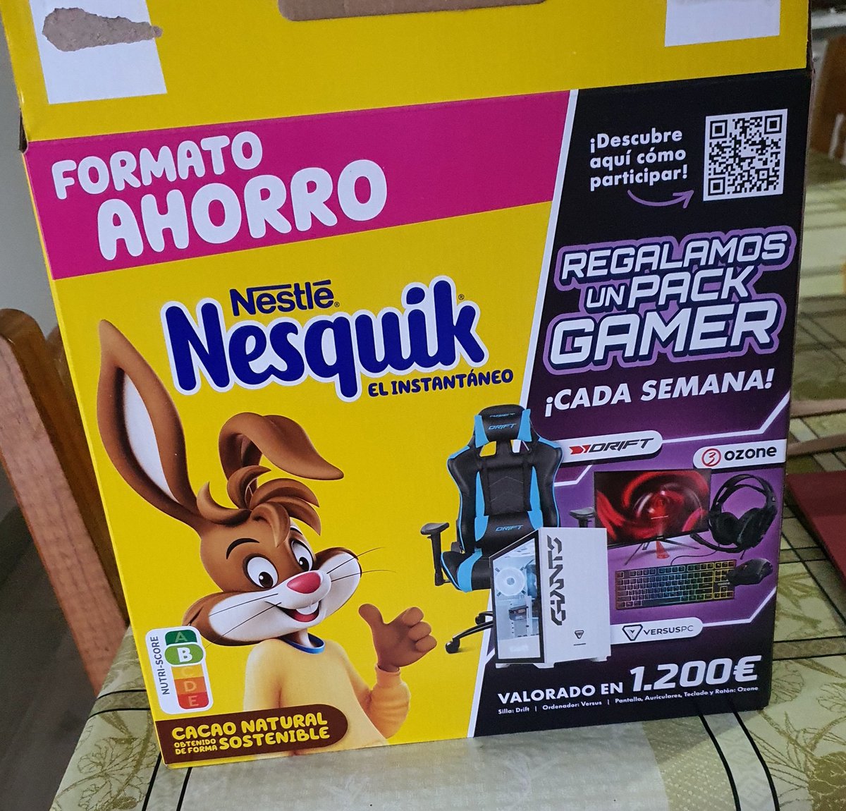 mariiangyy's tweet photo. Aparte de que me ENCANTA el Nesquik a mi sobrino le encantaria el pack gamer !! Seria un buen regalo. #PackGamerNesquik @NesquikGaming https://t.co/iXSj3TdfAf