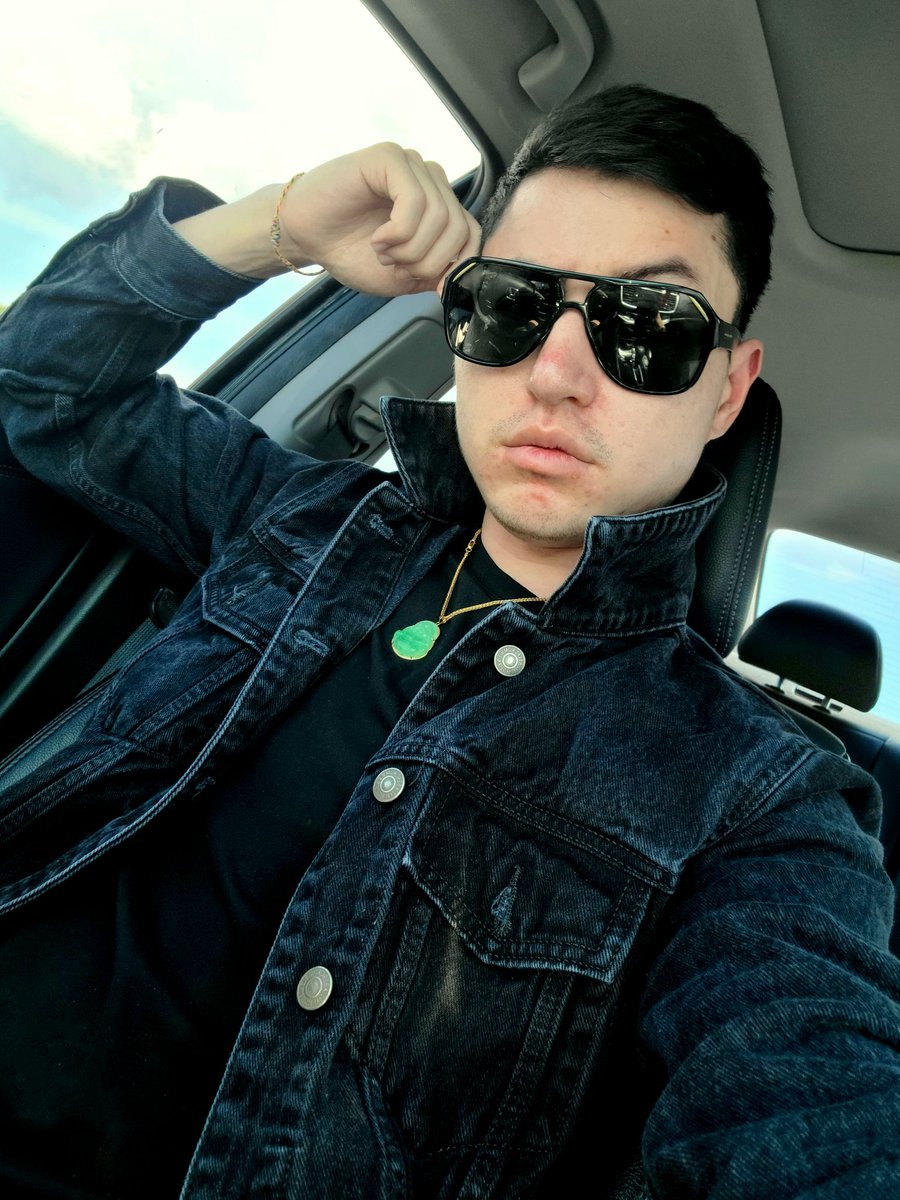 PoppinSwiss tweet media