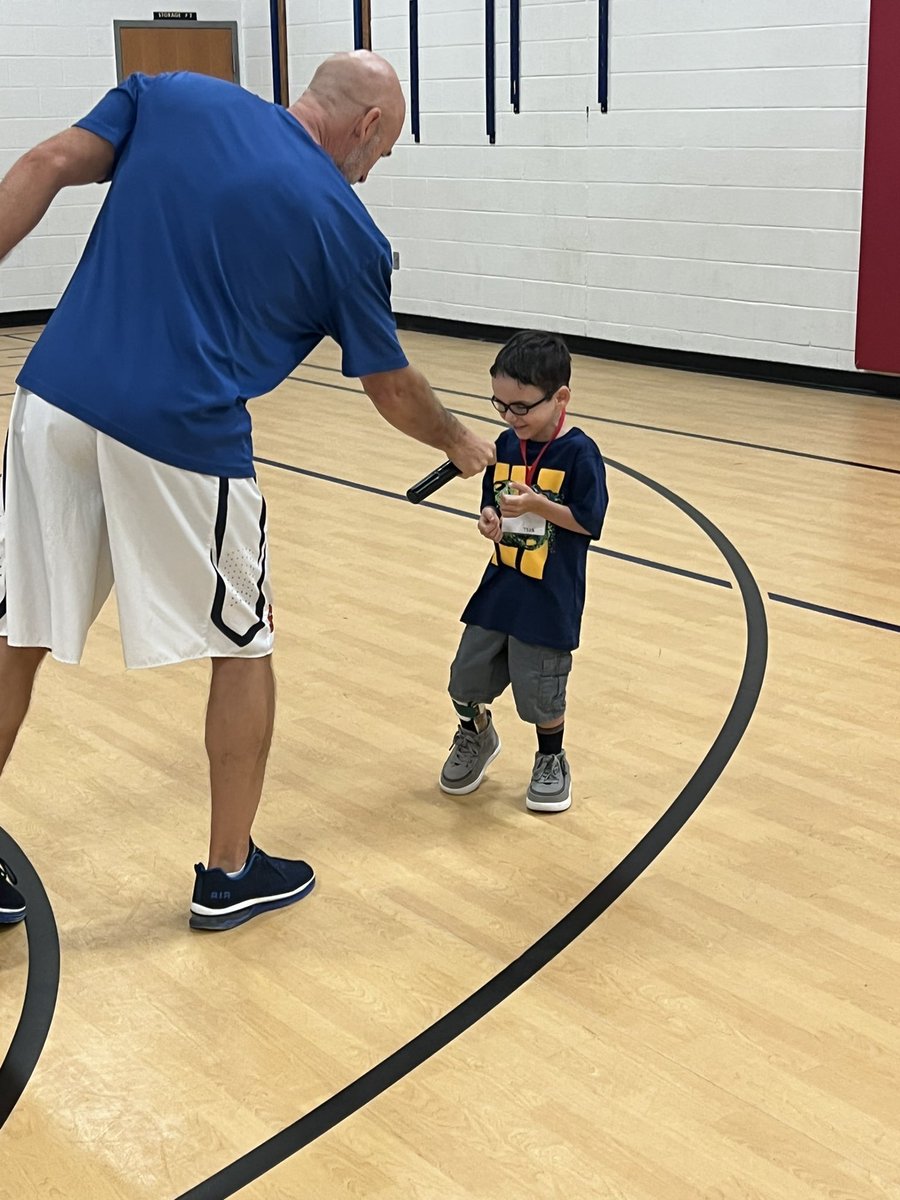CESKinderKids's tweet photo. Our Kinders had fun learning about their heart rate and how to get it moving by hopping, running, jumping, sliding and galloping in PE. @jtdouds 
#itsaCESthing
#physicaleducation
#fitness https://t.co/zppBooM54g