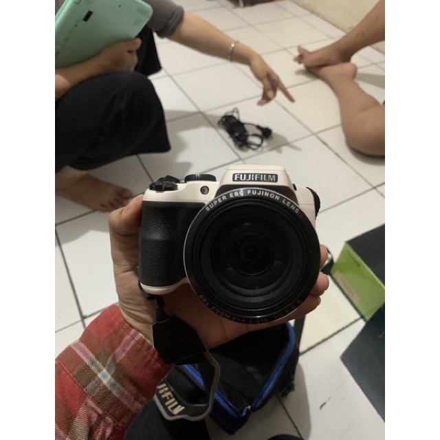 Idooolim's tweet photo. Saya menjual KAMERA FUJIFILM FINEPIX S99... seharga Rp. Dapatkan di Shopee sekarang! https://t.co/jVqoDu791F #ShopeeID https://t.co/8I19UVey5b