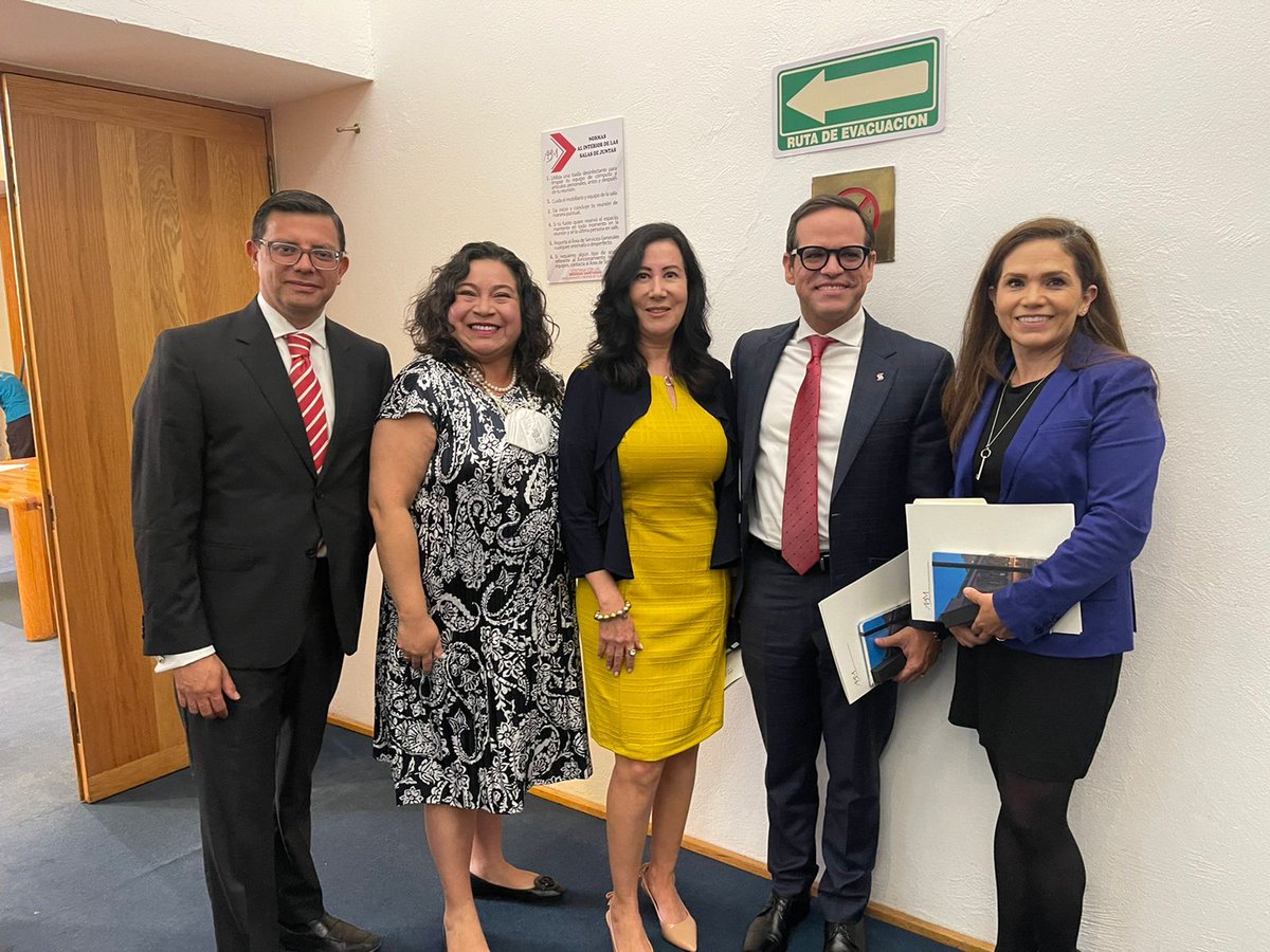 Felicitamos a Mario Arias y Giovanni Naar de ABM, Luz Adriana Ramírez de <a href="/VisaMX/">Visa Mexico</a>, Gabriela González, Catedrática en Educación Financiera y Jessica Serrano de <a href="/Banxico/">Banco de México</a>, por su gran participación en el Panel de usuarios. Experiencia generacional.
#CongresoFinancieroABM
#CongresoABM