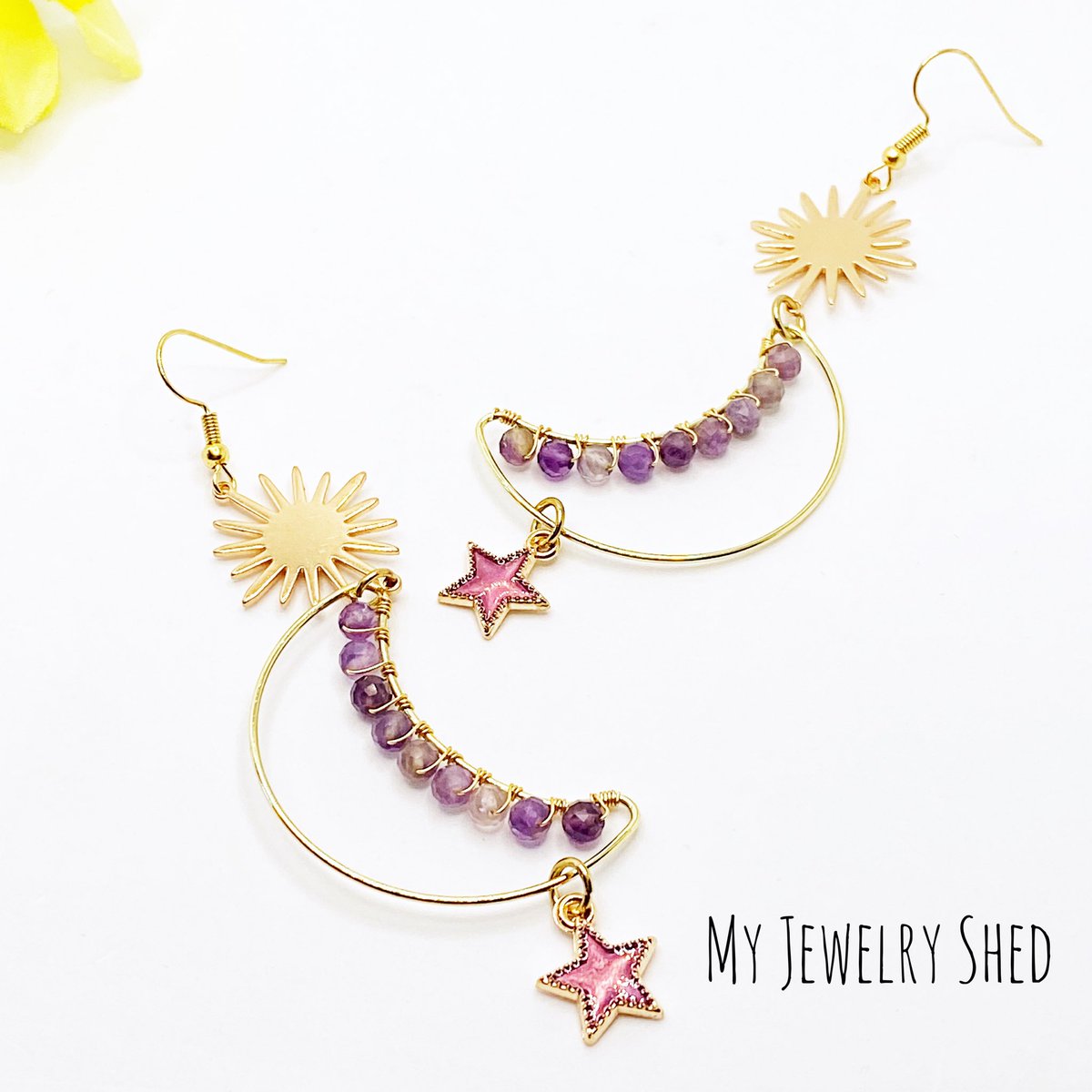 Amethyst Moon and Star Earrings are now in my shop! These are 4” long and very Boho Chic! 🌙⭐️

etsy.com/listing/129227…

#moonearrings #moonandstars #mysical #cresentmoon #celestialearrings #etsy #myjewelryshed #bohochicstyle #hippiechic #longearrings #nightsky #sunburstearrings