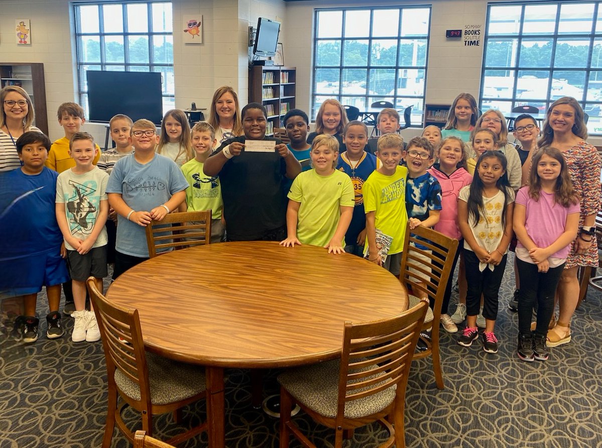Thank you to our State Representative, Jim Hill, for the generous donation to our library! Our students are so thankful, and extremely excited! <a href="/MoodyMiddleSch/">Moody Middle School</a> <a href="/alabamagov/">alabamagov</a>