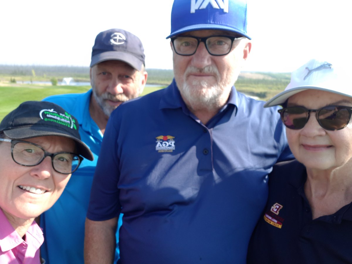 LindaMywaart's tweet photo. Beautiful morning for a game of golf @VistaRidgeSnow and all season facility
#communitygem #sunshine
#ilovewhereilive @DougNicholls2 @HayRoberta https://t.co/qjwKrSK8Pe