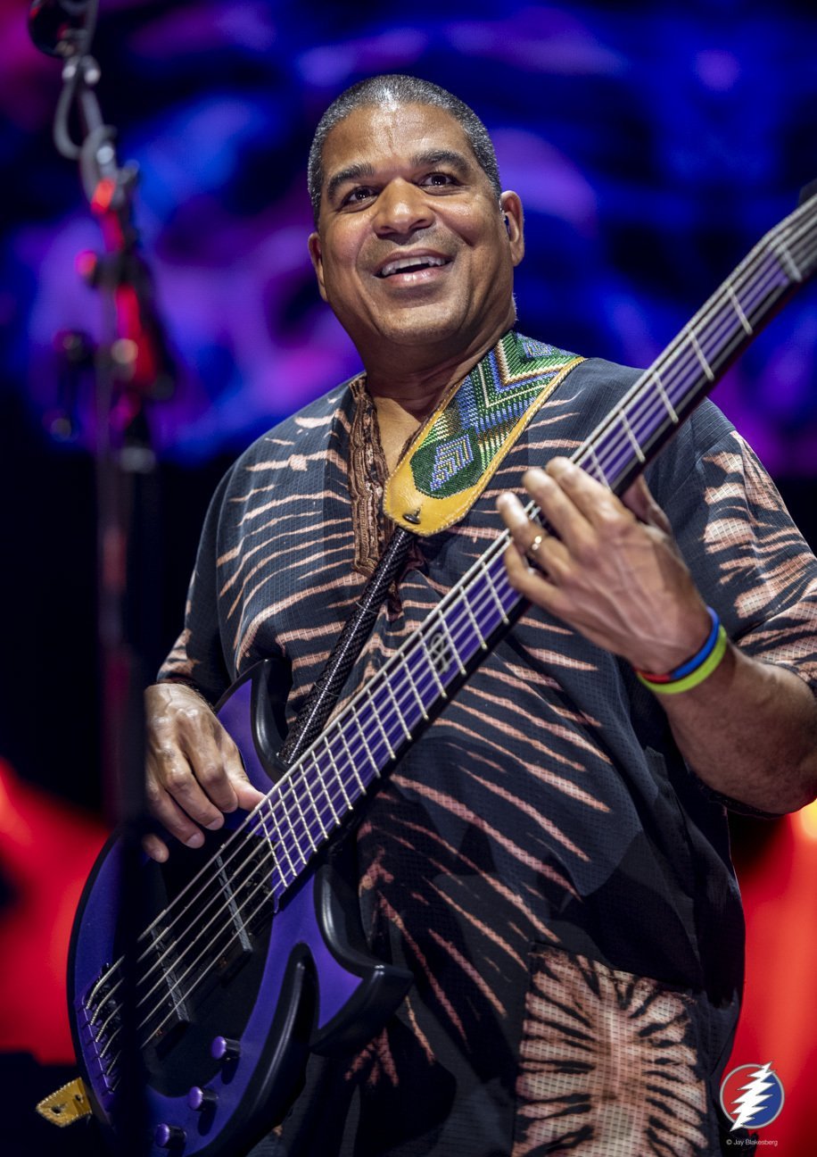 Happy birthday to the great Oteil Burbridge 