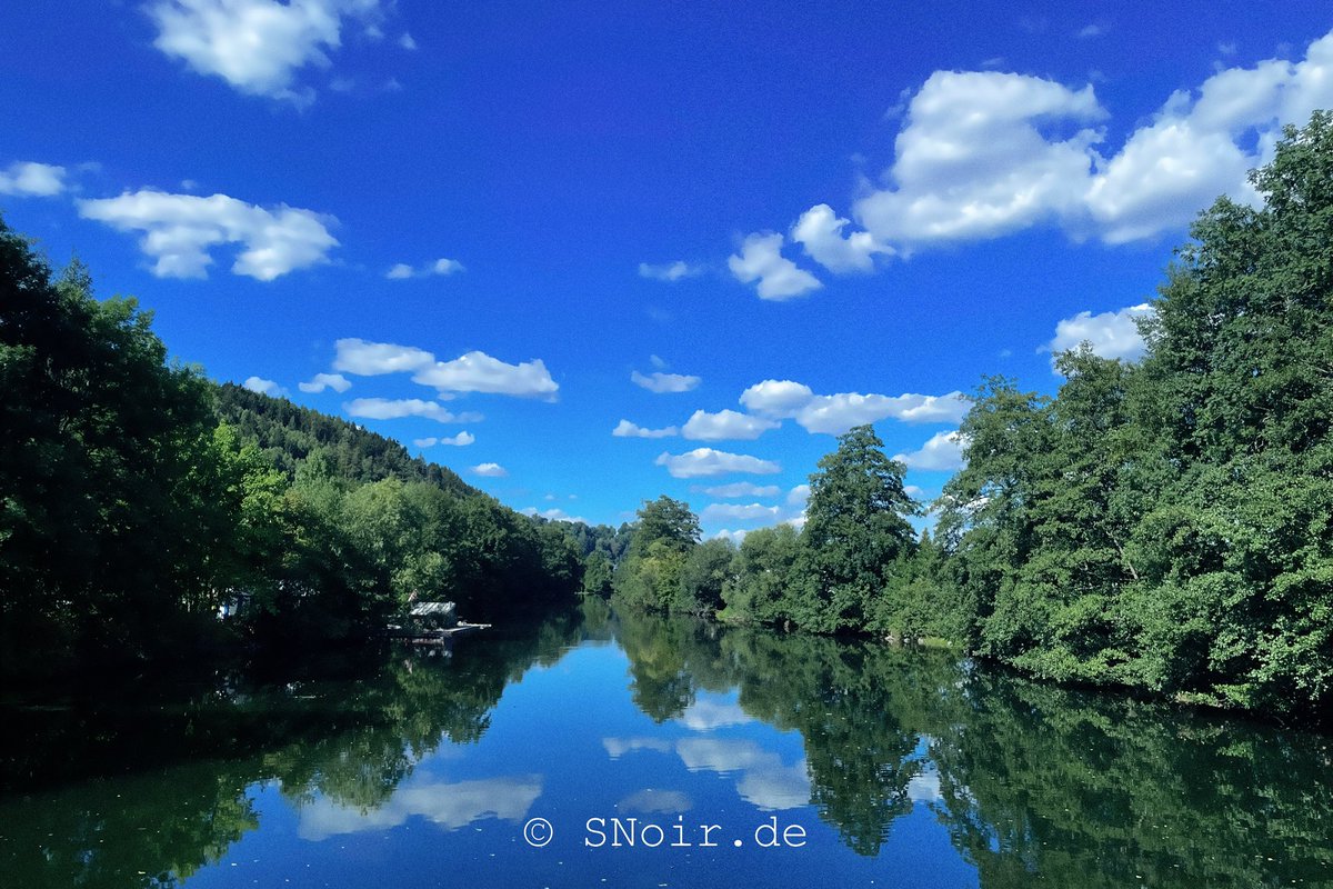stefan_noir's tweet photo. Der Spaziergänger: Heimat u. Idyll zugleich. 

#sn #dichterauskronach #denker #dichter #kronach #rodach #heimatfluss #floesser #floeßer https://t.co/G8Ogba5kjr
