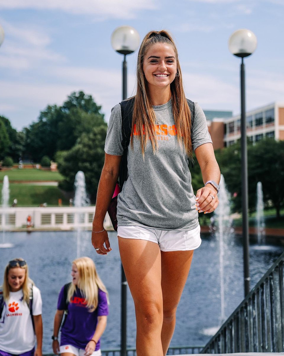 ClemsonWlax's tweet photo. Smiling our way into the new school year 😁 #FDOC https://t.co/fvq4nTYSNQ