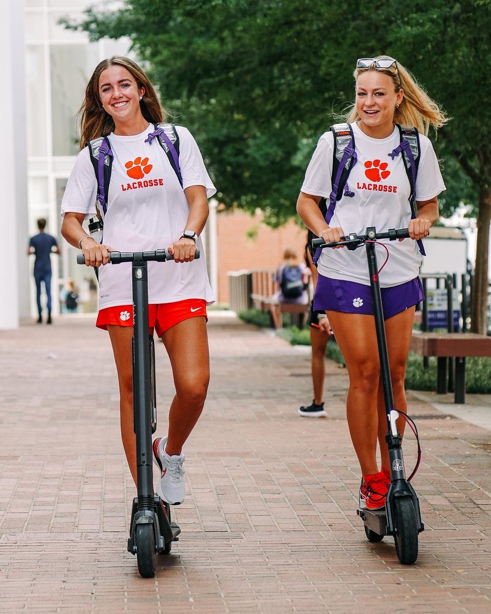 ClemsonWlax's tweet photo. Smiling our way into the new school year 😁 #FDOC https://t.co/fvq4nTYSNQ