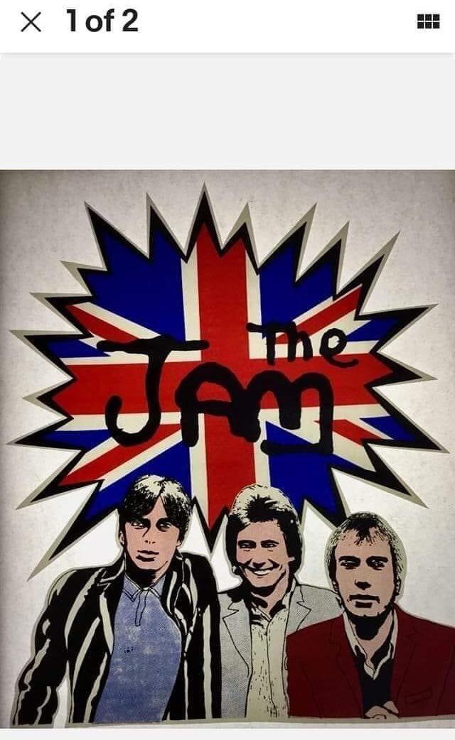 The worst knockoff band t-shirt ever made? Please retweet as I’m genuinely interested in seeing if someone can show me a worse one.