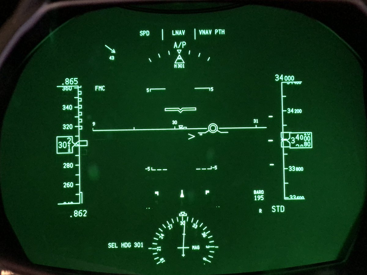 benfoxy123's tweet photo. *Taken from Twitter* 

Download the @united app, select ‘More’, then go into ‘Game Center’, there’s a #B787 #Simulator game- it’s actually really good ✈️🤣

Let’s see your scores..managed my 3 stars ⭐️😅 does that make me qualified 🤣?

#avgeeks #avgeek #Boeing #pilot #simcheck https://t.co/7NaIVnup2L