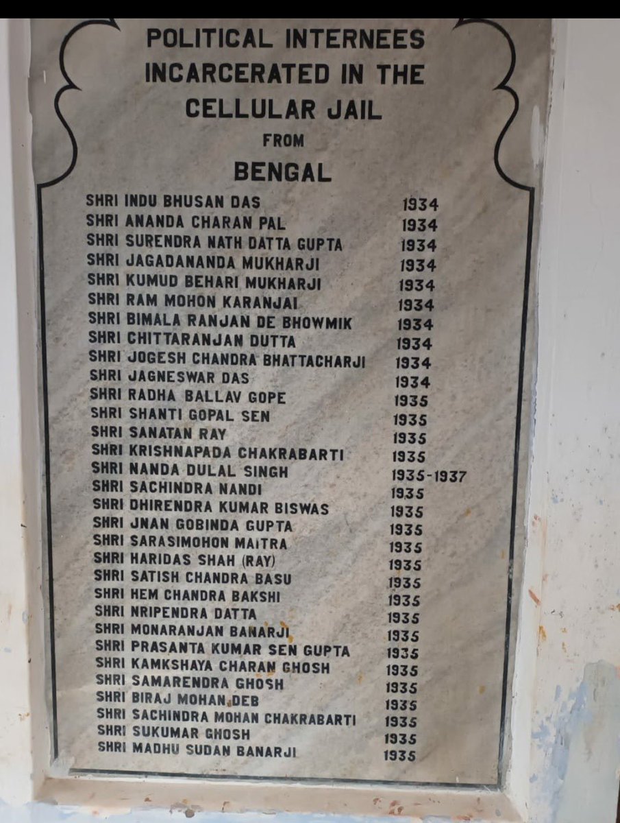 arcchakraborty's tweet photo. for freedom #Shastra &amp; #Shastra both needed #RishiBankim creating #VandeMataram &amp; #Vivekananda inspiring youth of Bengal &amp; Bharat on the path of  #Tyag  #Aurobindo #PrafullaChaki #Preethilata #BagaJatin #Jatindranath #Binoy #Badol #Dinesh @anujdhar @chandrachurg @PrasunRoy1981 https://t.co/GJnK7Ie2cK
