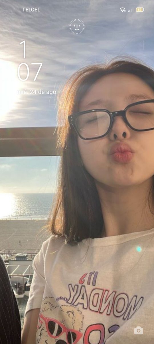 mimidonitam's tweet photo. @hjinlovs Nayeon para atraer dinero 😋 https://t.co/Pre8UMtBLs