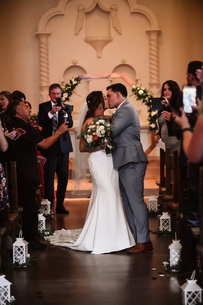 _saravahn's tweet photo. The most magical day with the best person I know. ❤️ We’re married!! 😭🤍 https://t.co/bHxR8su2ZP