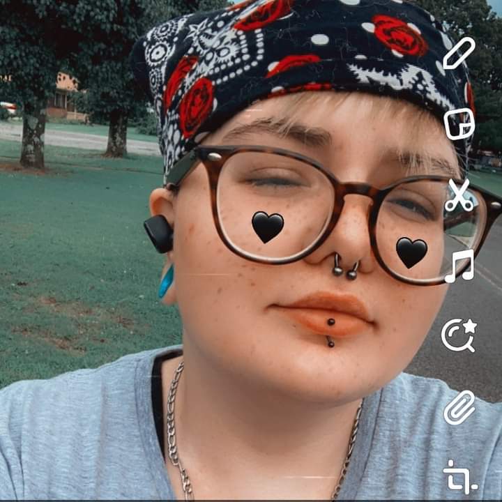 EnbyAndAnxious's tweet photo. Here is my face from recently. https://t.co/i3zkI8VV9A