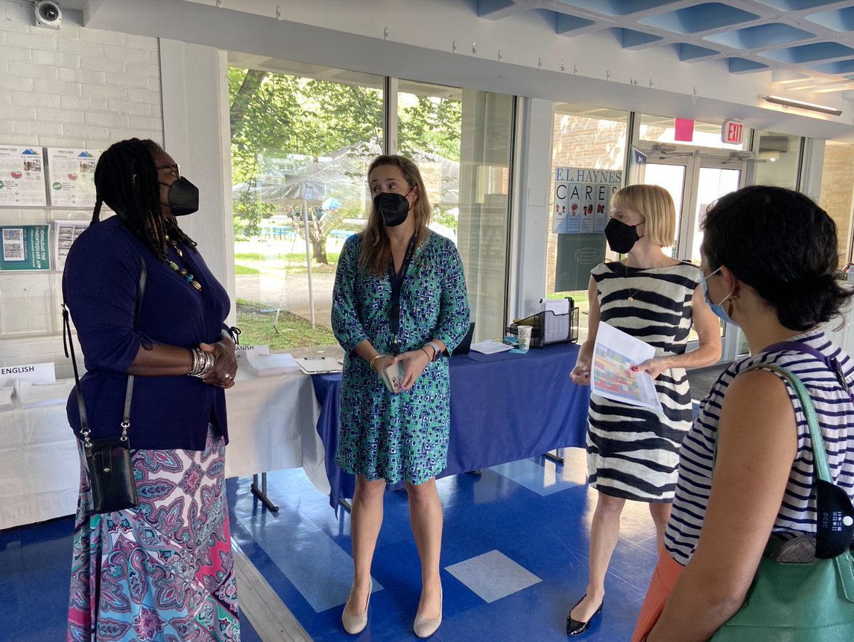 dcpcsb's tweet photo. .@dcpcsb ED, Dr. Walker-Davis + Board Chair Crusey stopped by @elhaynespcs in #Ward4 to celebrate the first week of school! 🤩
The pair met with Principal Stoetzer to discuss growth, enrollment, and the importance of recruiting a pool of new and diverse #teachers! 📚 #DCcharters https://t.co/R8QPKeAar0