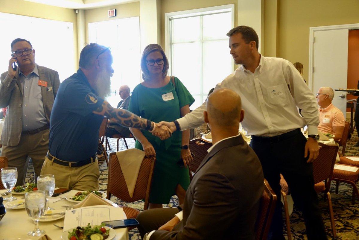 JAXChamber's tweet photo. Thanks for joining us at the Annual Trustee Luncheon! 

It was great to hear JAX Chamber President and CEO Daniel Davis and Carnival Cruise Lines Chief Communications Officer Chris Chiames discuss the importance of brand loyalty and communications in times of crisis. #ilovejax https://t.co/9AzutNOPiC