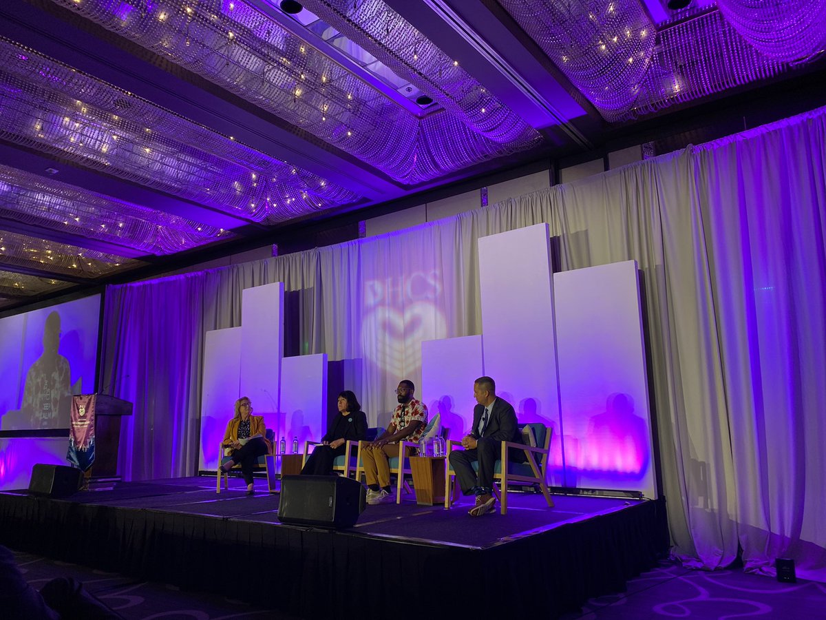 savannahroneill's tweet photo. “There’s legal and there’s what’s right, and they’re not always the same thing” @Charles_Hwthrne on how we need to approach overdose, equity and care for people who use drugs #harmreduction #sb57 #DHCS #SUDConference @BridgeToTx https://t.co/U40u8eYRFe