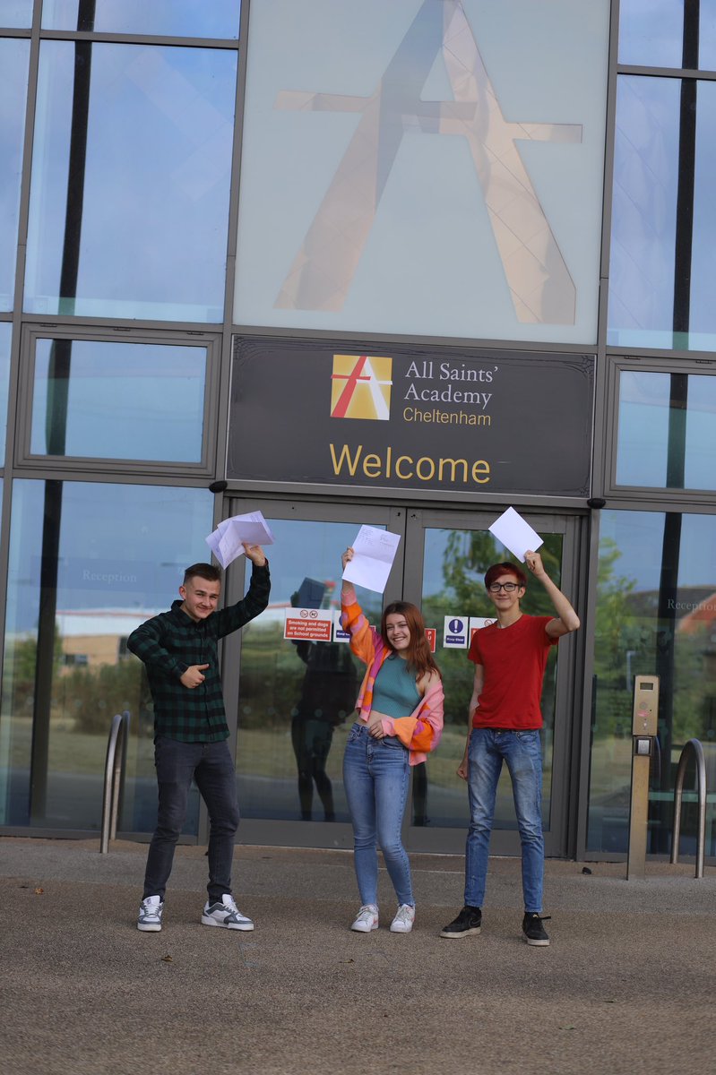 asachelt's tweet photo. Flash back to last weeks amazing Year 13 results. 🤩
It’s the turn of of Year 11’s tomorrow.
Collection from 9.30am in the Cotswold Hall.
#results #asachelt https://t.co/Ttid3WbZNy