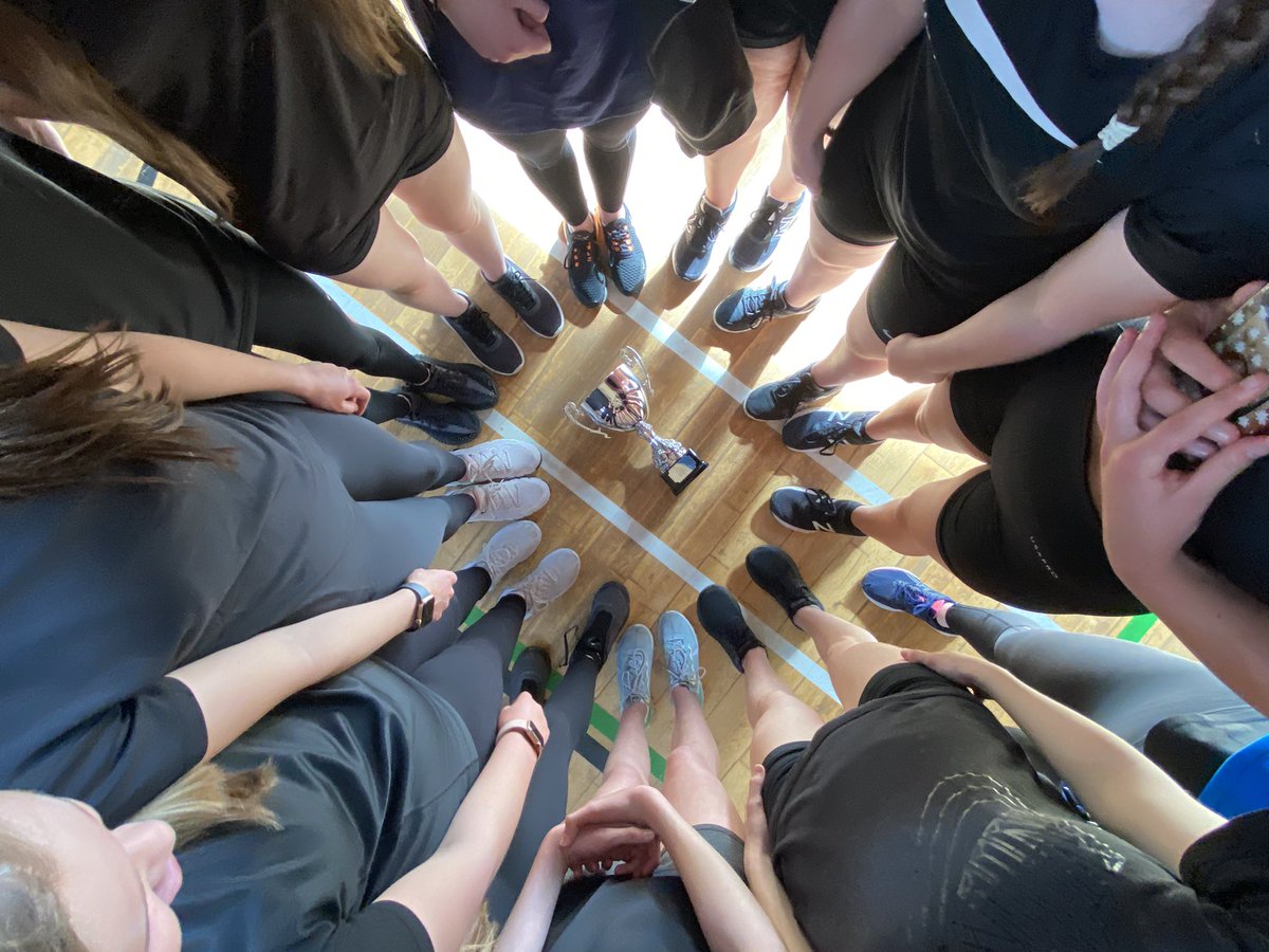 MissAMartinPE's tweet photo. @MrStevenson_BA @BearsdenAcademy @BAachievement @bearsdenpe Well done girls! @KMillerPE &amp; I are super proud ⭐️ #Jeanie https://t.co/CZqz0u4uhk