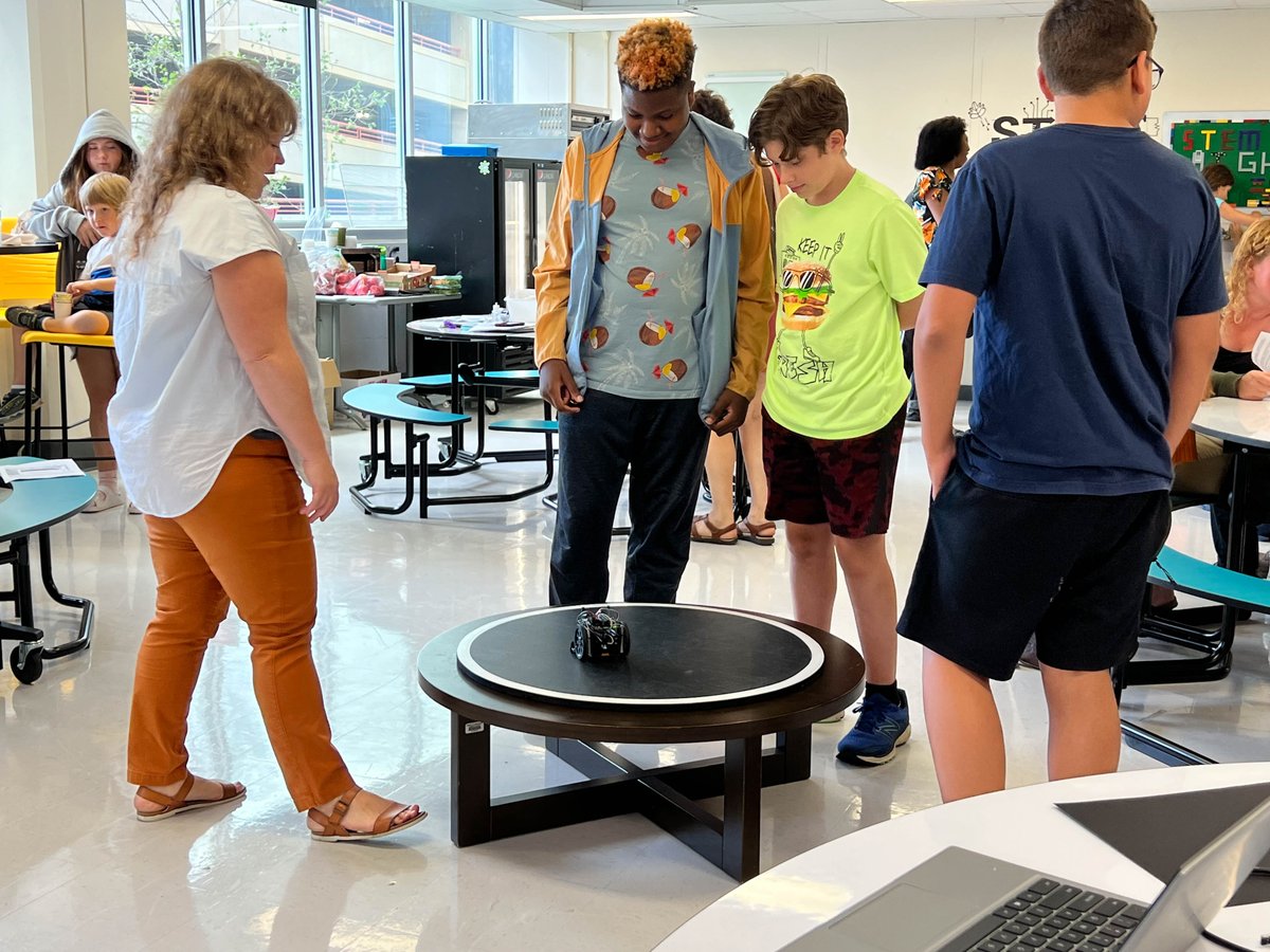 QuestarIII's tweet image. The Questar III and @HudsonValleyCC @STEM High School wrapped up its summer bridge program for incoming ninth graders with a #Sumobot competition.