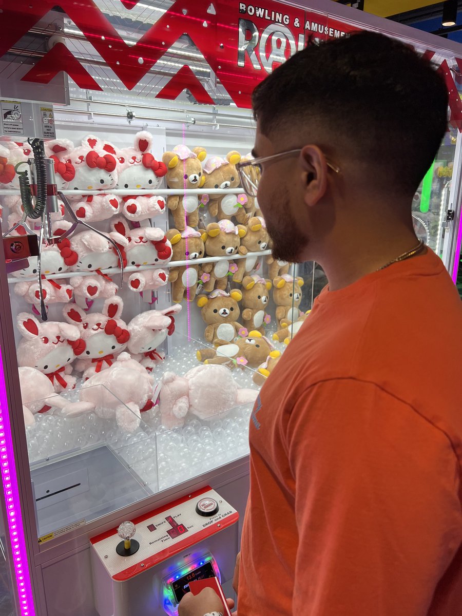 Pepé Le Pew tweet media