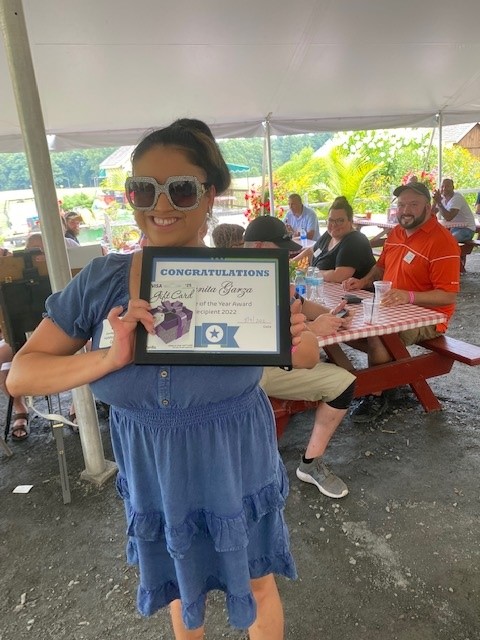 WinnCompanies's tweet photo. Earlier this month, WinnCompanies RVP Patty Cooper treated her team to a fun summer company event at Kimball Farms in Westford, MA, where regional team members from different properties met to enjoy some food, refreshments, and team building activities. #WorkWithWinn https://t.co/gDvfp3160T