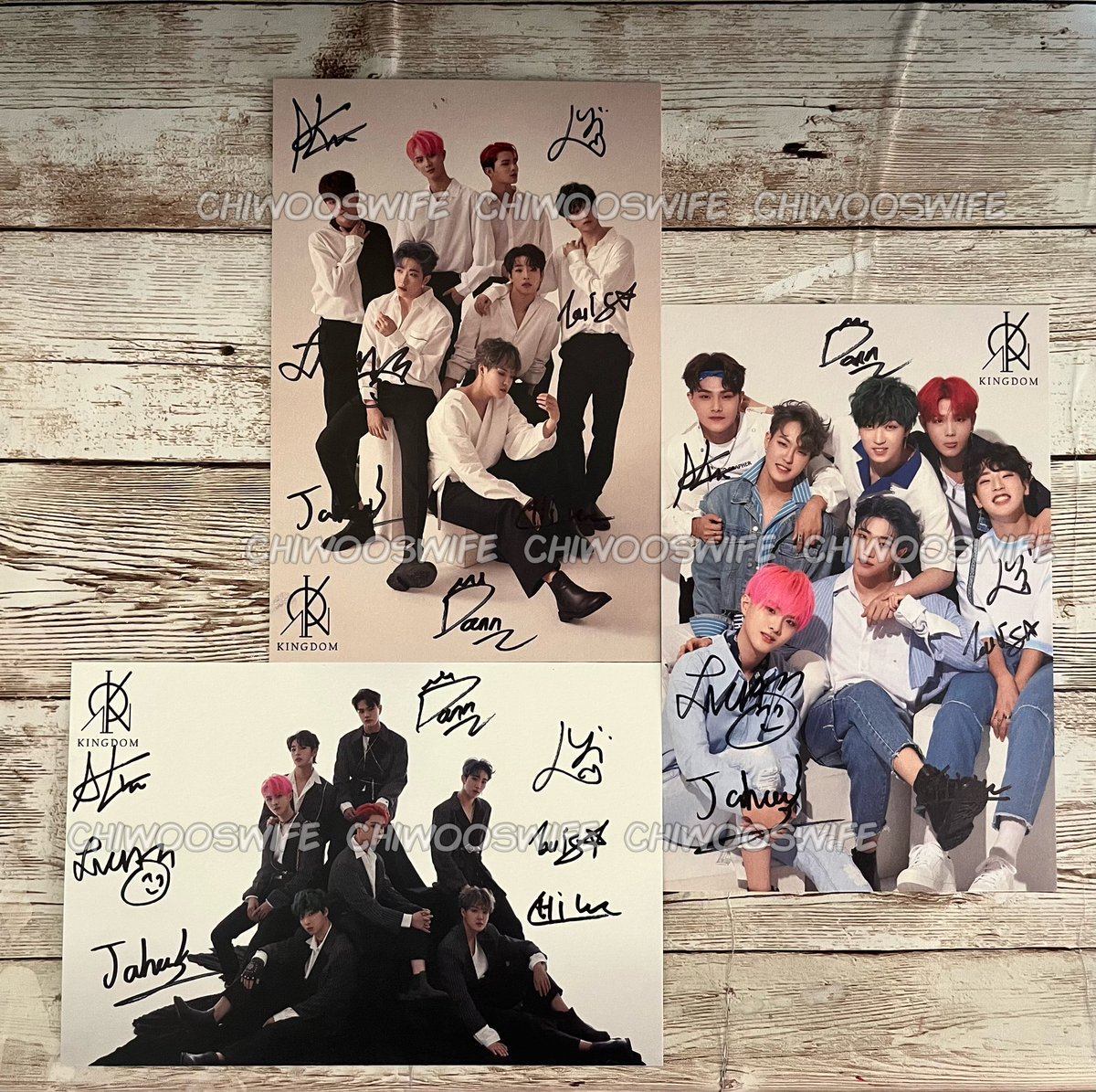 chiwooswife's tweet photo. question, would anyone be interested and buying one of these? they’re signed by all the members and were a predebut gift to 100 or so kingmes if i remember correctly. if you’re interested please look at the thread! https://t.co/Mwsd3pGmBw