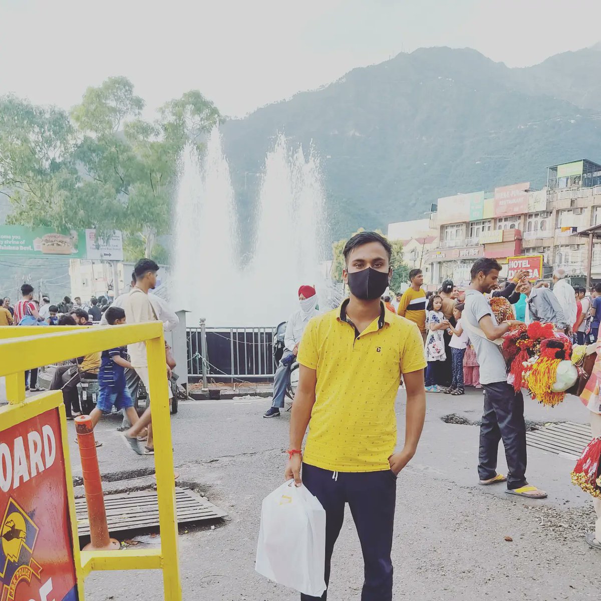 Ankitn_8736's tweet photo. Vaishno mata mandir katara Jammu 🙏🙏 https://t.co/PPpGvqohjO