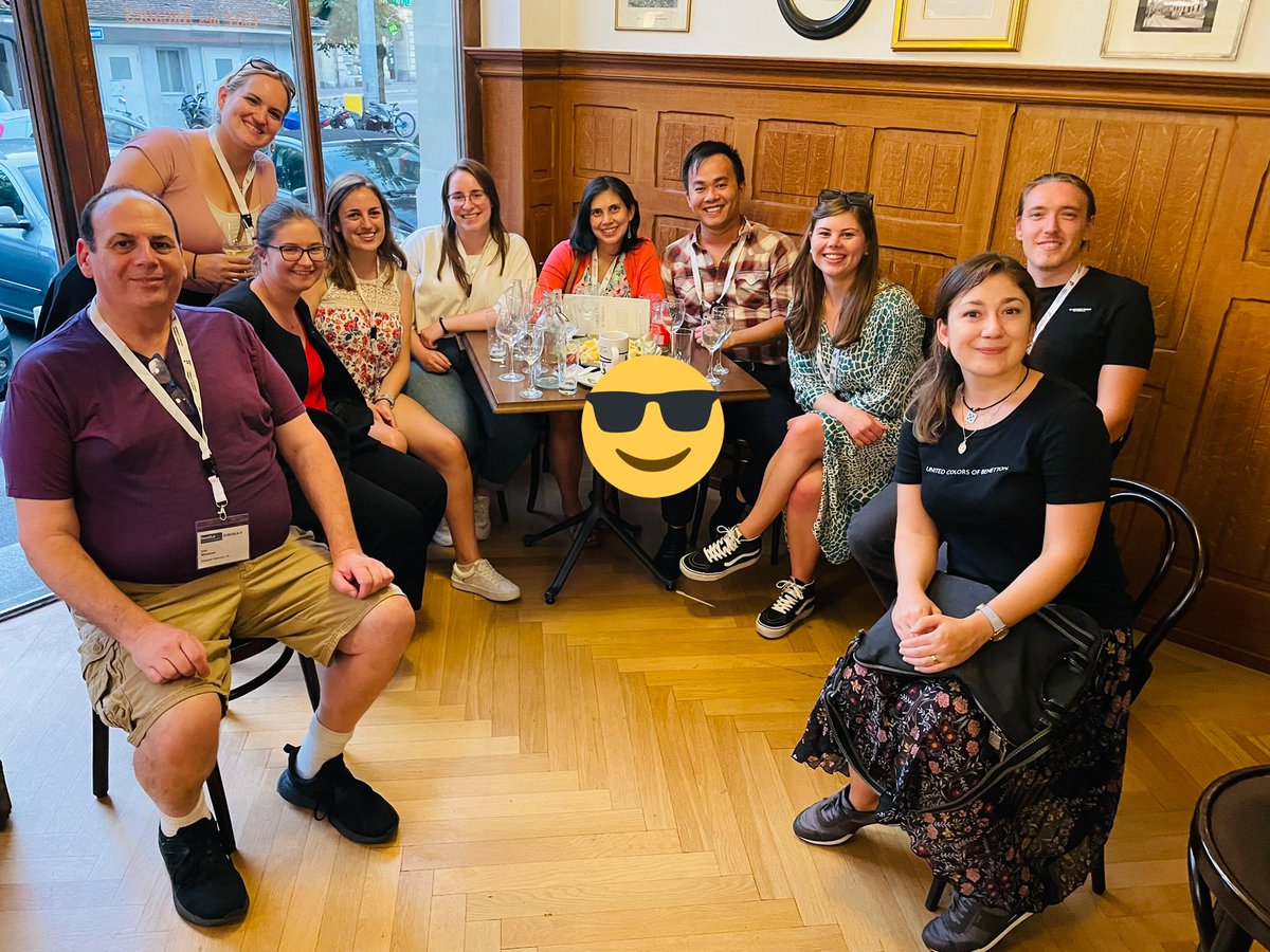 Duyvvu's tweet photo. What a great PhD evening @EuroSLA #EuroSLA31 https://t.co/hvBGLmNphy