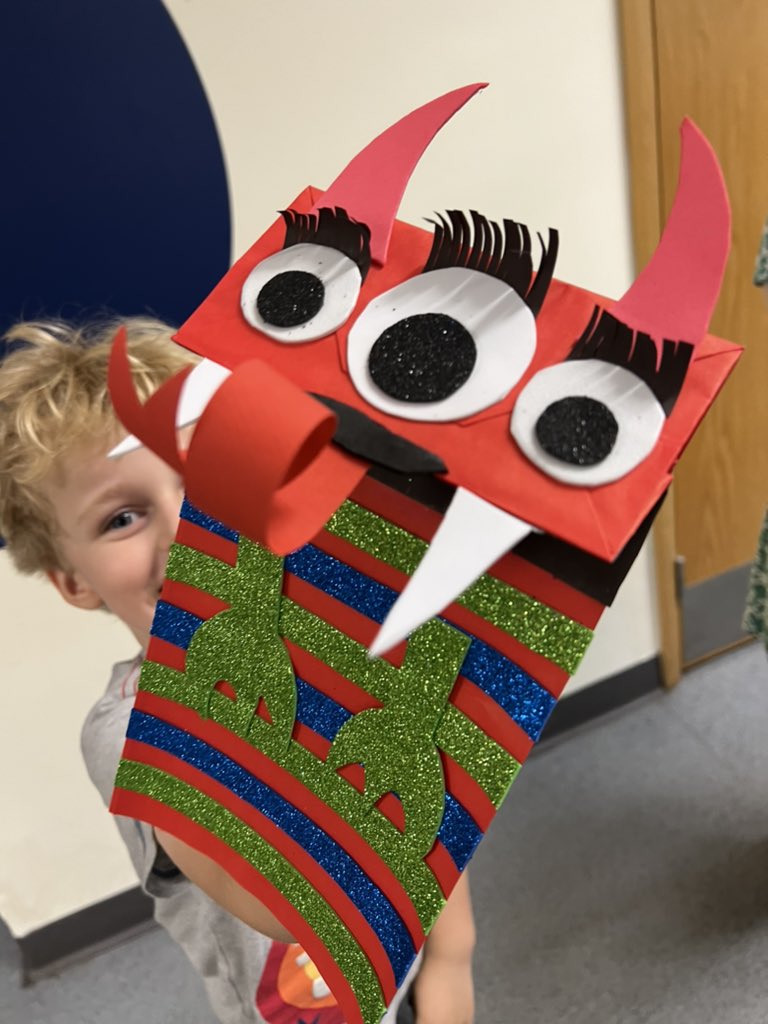 ThePPPshows's tweet photo. Just a few of the INCREDIBLE puppets, made by children at our paper bag puppet making and performing workshop @SomersetMuseum today. Creative is in children’s DNA and it’s a joy to help facilitate it.
#Puppets
#Creativity
#WorkshopsForChildren https://t.co/tRPe5OMQOF