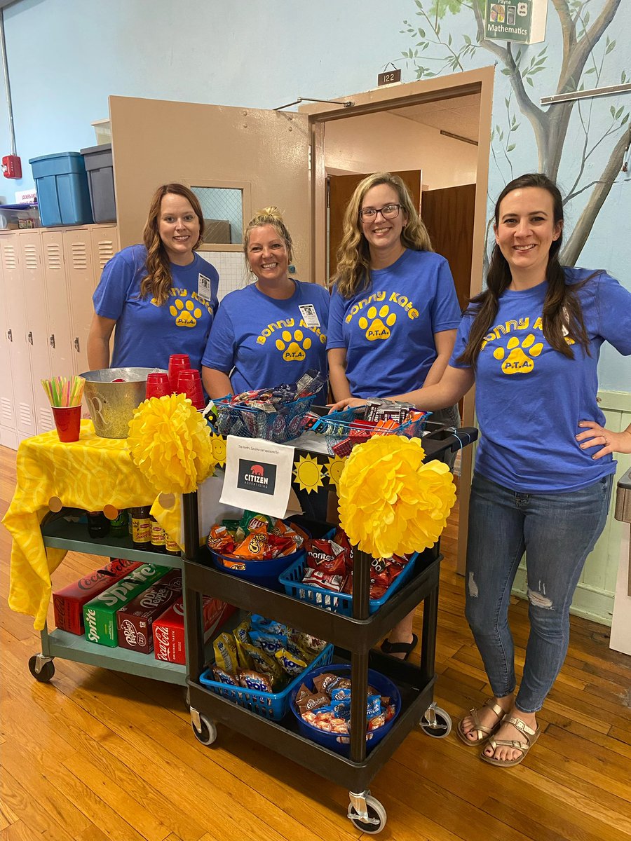 Kim_Harris865's tweet photo. Thank you to our amazing PTA @BonnyKateElem for spreading a little sunshine to our staff! https://t.co/rLUP6UT6vn