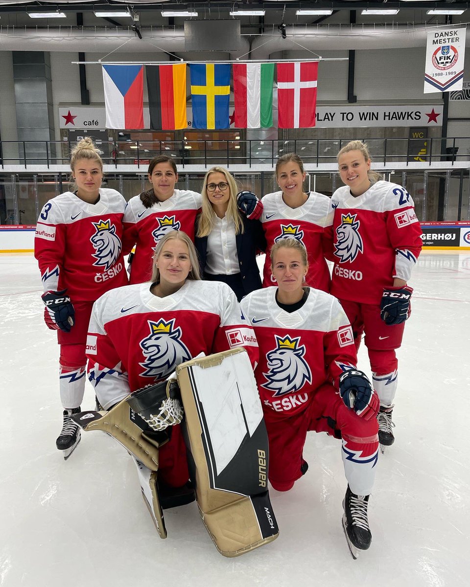 Aneta Tejralova tweet media