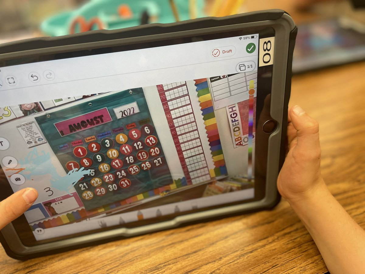 TraciPiltz's tweet photo. It’s day 3️⃣ 🎉 and @risserb has her kindergartners learning how to use the drawing ✏️ tools in @Seesaw with this cute @The_Pigeon activity. 🐦 https://t.co/GYrcg3ouhi 😍#BPSLearns https://t.co/XHWpns329v