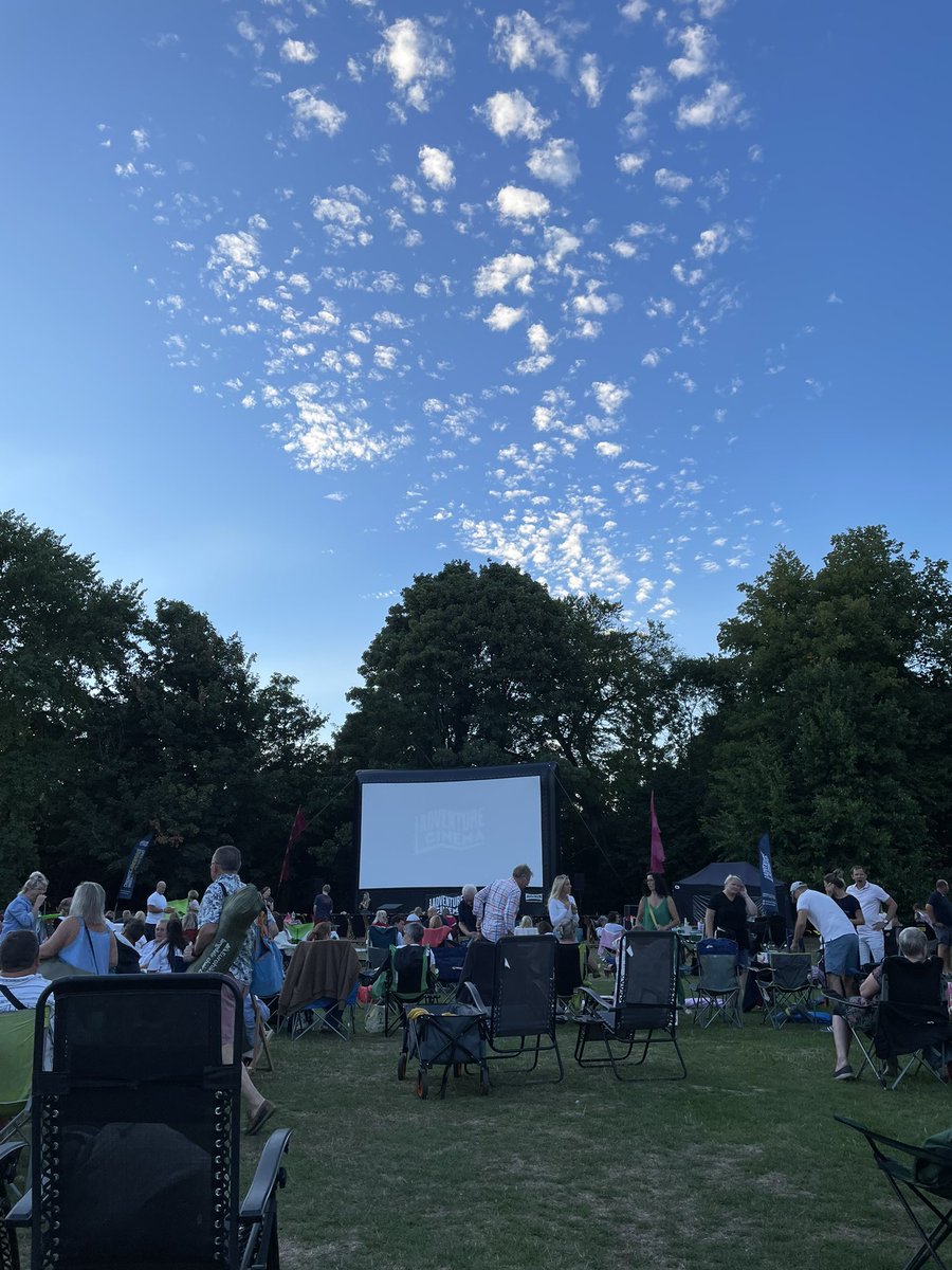 RAncient's tweet photo. Adventure cinema at Hedingham Castle!! https://t.co/ZCPYQvVT1e