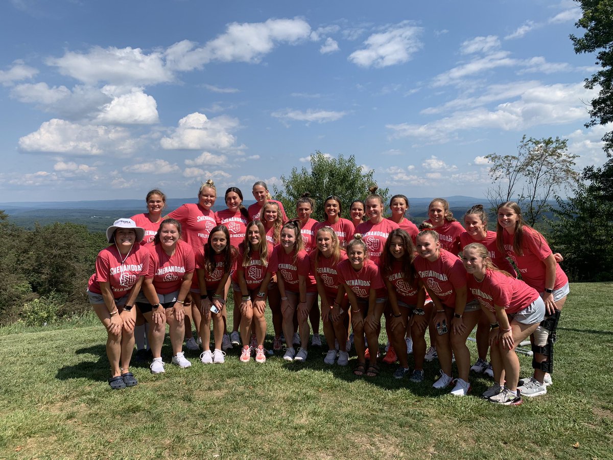 SUHornetsFH's tweet photo. Squad! https://t.co/V82sgSmfCf