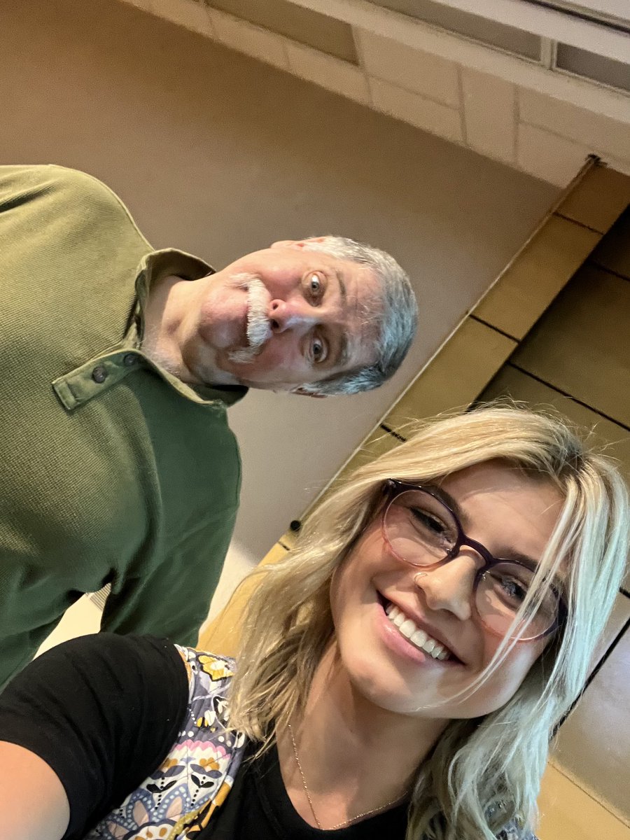 USFCougarsSB's tweet photo. HAPPY FIRST DAY OF SCHOOL @USiouxFalls!!!
#PicsWithAProf is back! Our kids are so lucky to have amazing professors who genuinely care about their successes in the classroom! Check out our ⭐️ professors throughout day one of classes!!! https://t.co/iyhN9cjdyj