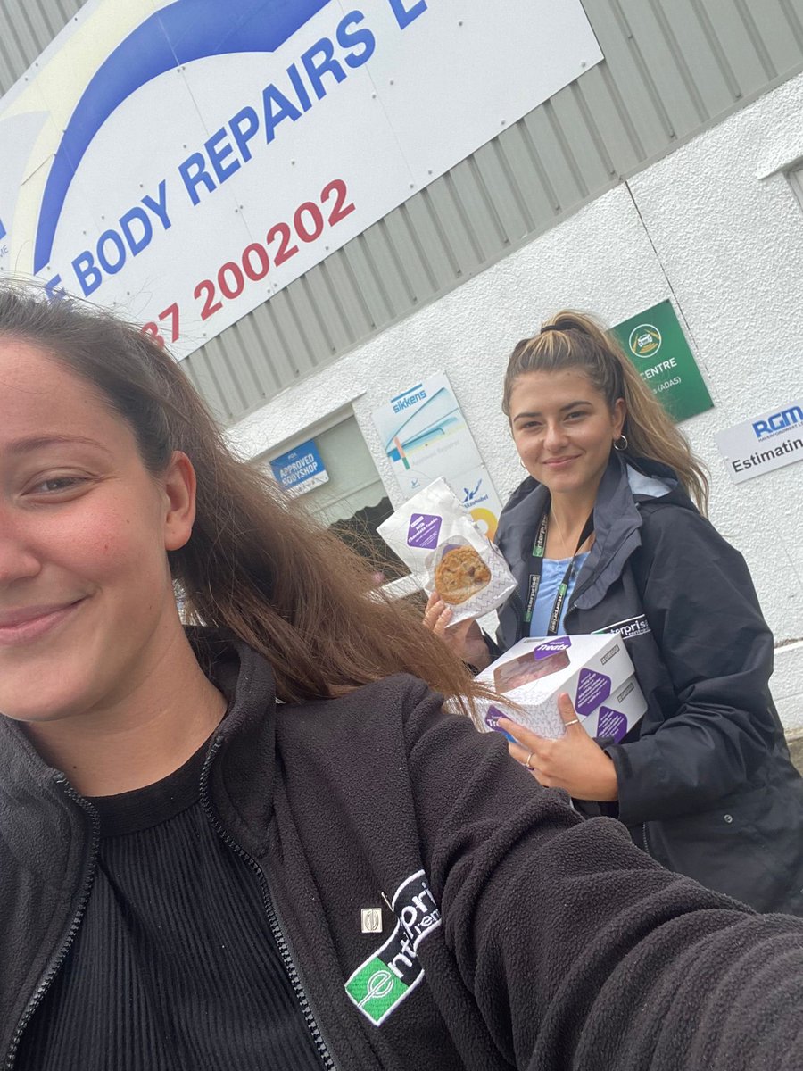 ZoeU2ERAC's tweet photo. had an afternoon of marketing yesterday at one of our local bodyshops with @MaiaU2ERAC. it was great to catchup and drop off some g🍩🍩ds to thank them for everything they do! https://t.co/HXWZvGYLhE
