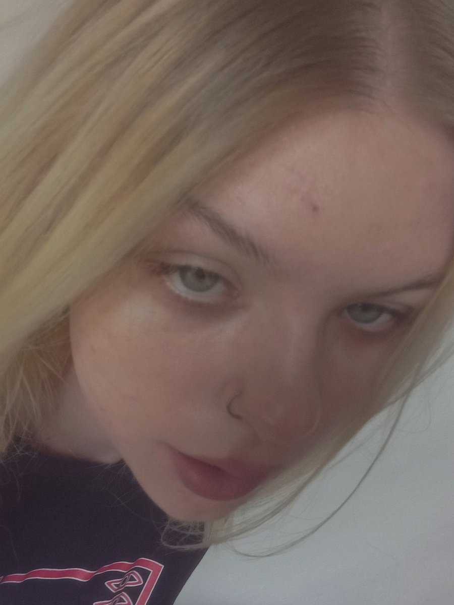 imrareeeeee's tweet photo. оцените https://t.co/sxEmL38Uwl