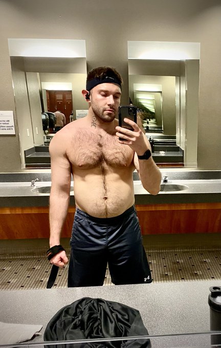 #gym 
#gay  #gayworld #pornmodel #gaypornography #hunk #jock #muscle #gaymuscle #beef #hairy #gayjock