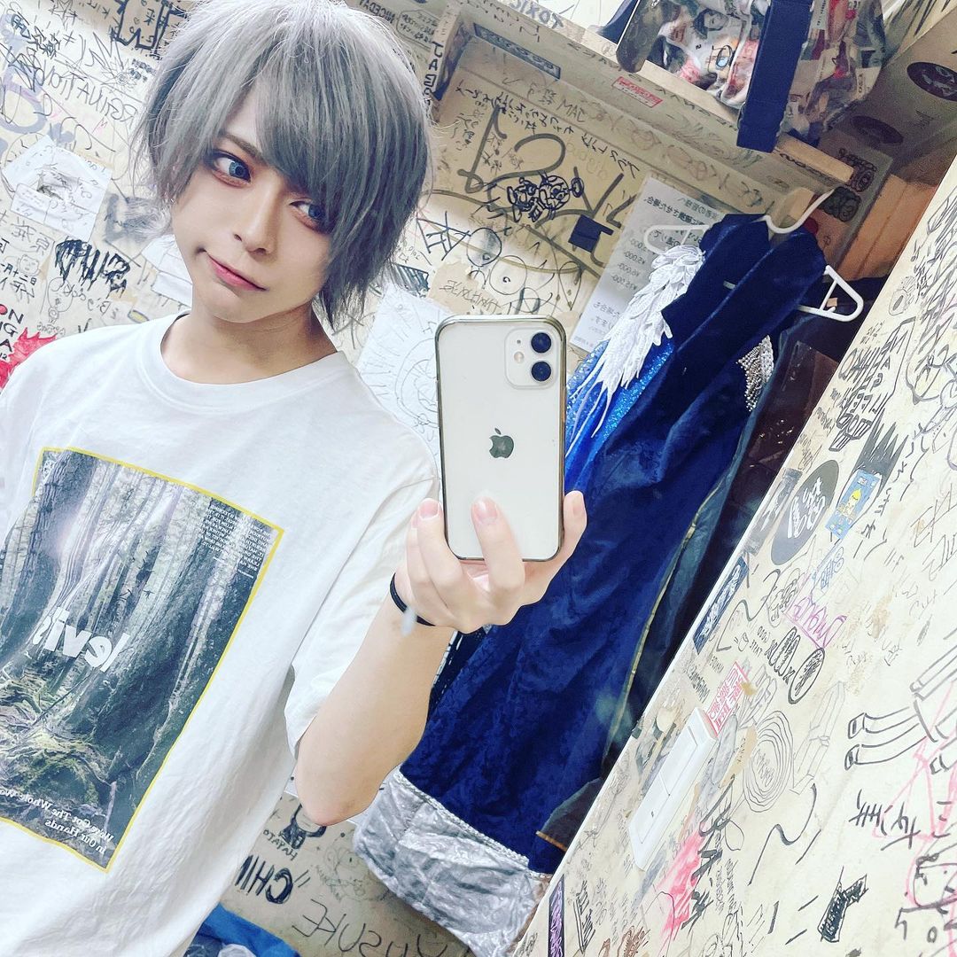 SigMemo_world's tweet photo. #Labi ⚊ 2022.08.21
⚊⚊⚊⚊ 
8/20 RE SIGMA MEMORIA / Kouenji niman denatsu
Thank you very much!
I’m really happy that we’ve been able to perform yesterday with everyone who created this atmosphere, the members, the staff, the makeup artists and livehouse staff,
[...] https://t.co/8m1Lq4uGkk
