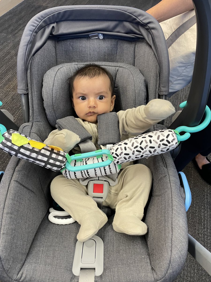 BerdSfo's tweet photo. @shivanisberry  @neerajberry Thank you for flying with us and choosing United for Baby Reya’s first flight! #LookAtThemEyes @weareunited @vjpassa @MikeHannaUAL @Auggiie69 #PilotInTraining https://t.co/sarAwms8gw