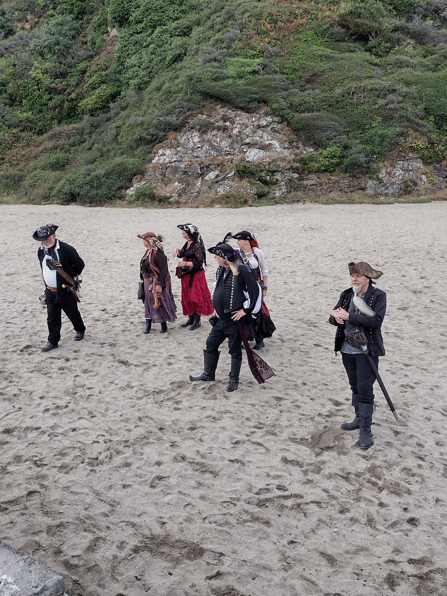 The crew ready to film our next single on Monday night, looking forward to seeing the finished video. We do like to be by the sea. Aaaarrrr! 🏴‍☠️🎤 #cornishmusic #pirateslife #piratesofstpiran #kernowfornia #beachlife