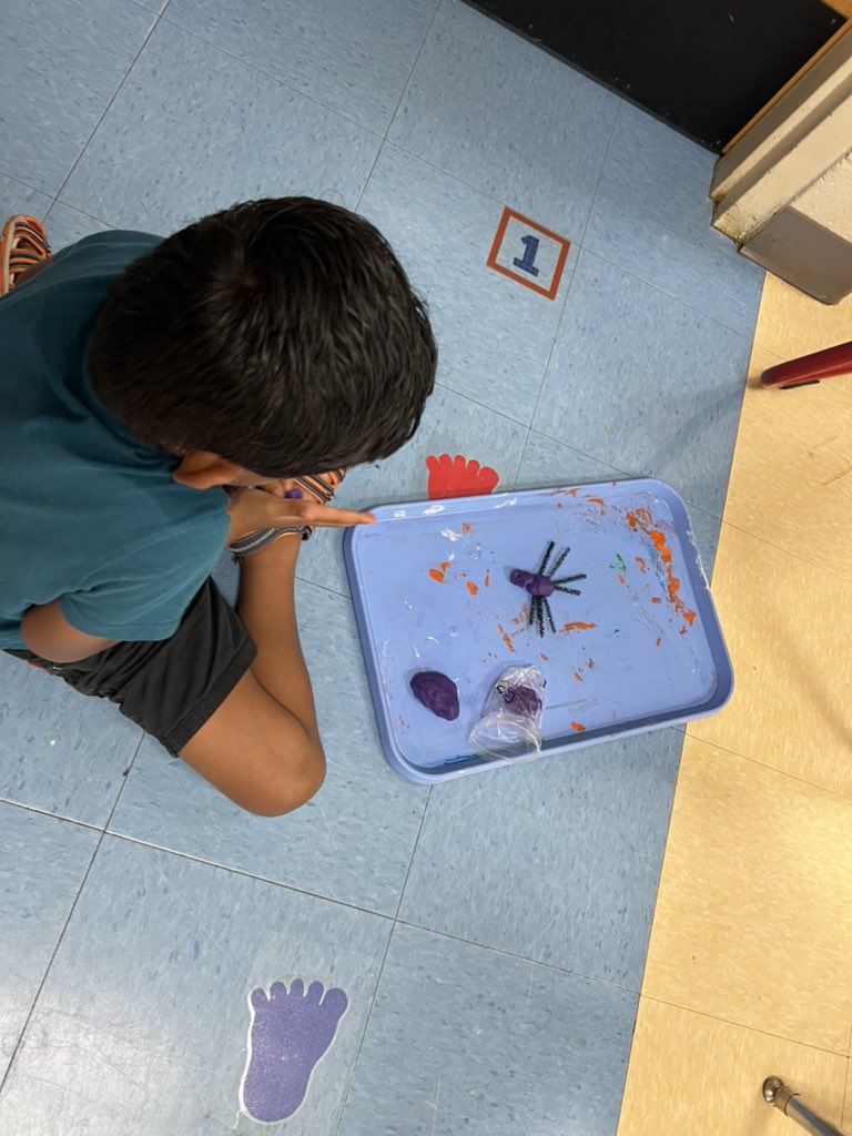 TracySlavis's tweet photo. Pre-K working on fine motor and counting legs and eyes on our play-doh spiders @TurnerCreekES https://t.co/RT3tIGbAQu