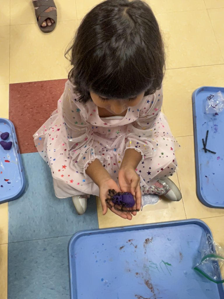 TracySlavis's tweet photo. Pre-K working on fine motor and counting legs and eyes on our play-doh spiders @TurnerCreekES https://t.co/RT3tIGbAQu