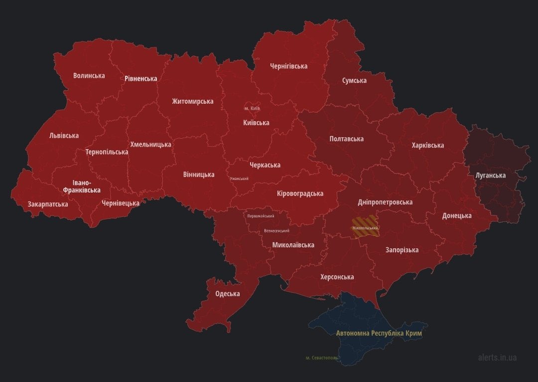 Червоне – то любов, а чорне – то журба.