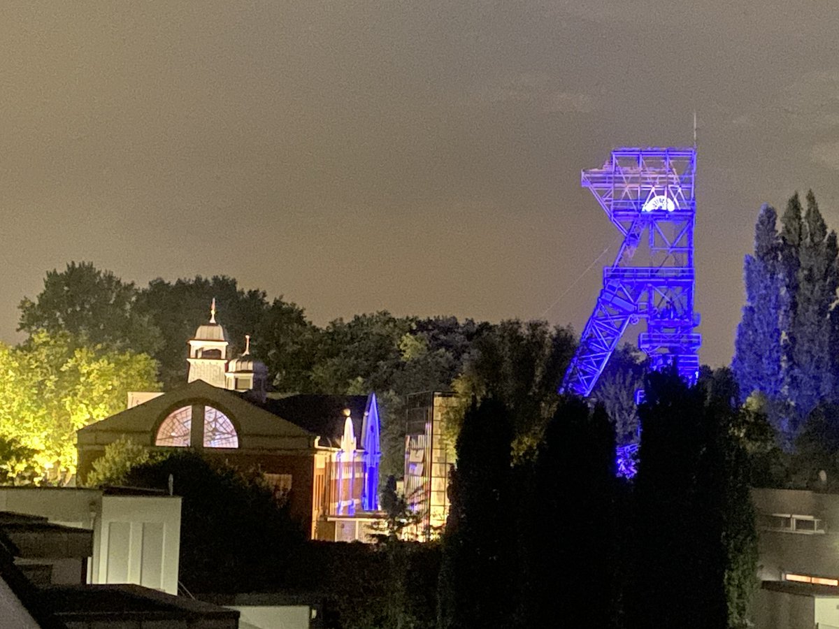 I_Barbara_S's tweet photo. Turn the lights on...
#turnthelightson #sunset #dusk #industrialdesign #industrialheritage #monuments #industry #lightson #evening #eveningvibes #industryphotography #lookingup #urbanjungle #urbanlandscape #archilover #architecturephotography #architecture https://t.co/TR6DWZJZQq
