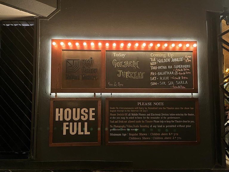 DforDRAMA's tweet photo. #EOD2 Done & Dusted @PrithviTheatre
Full Houses Back to back!
Day 3 #PatnaKaSuperhero
directed by @nihalparashar feat. @LalsaSam 7 & 9 PM
Tickets https://t.co/KYzpibhyW4
Then we move to with #PKSH @CREATIVEADDA191 for the weekend 27th & 28th AUG
🎫 https://t.co/LDOIKhgnMz https://t.co/uyybaLe4CW